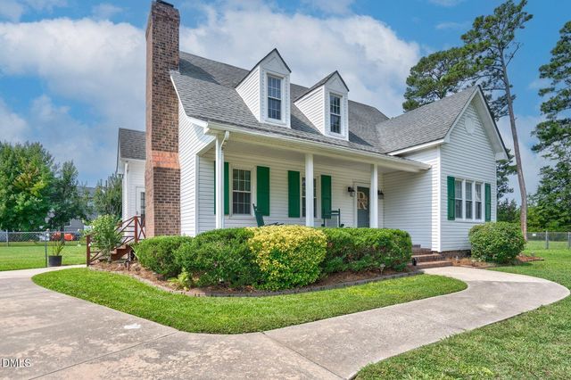 128 S Applewood Court, Rocky Mount, NC 27803