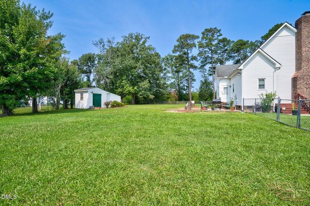 128 S Applewood Court, Rocky Mount, NC 27803