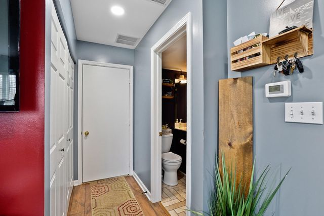 6924 Swan Lane, Schererville, IN 46375