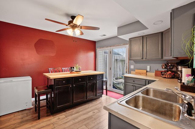 6924 Swan Lane, Schererville, IN 46375