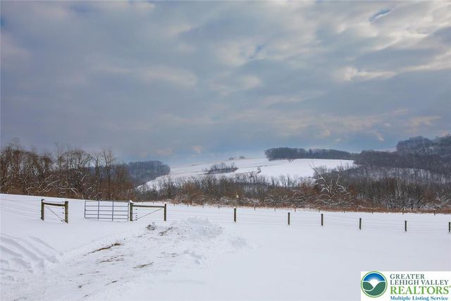 220 Dietrich Road, Albany Twp, PA 19529