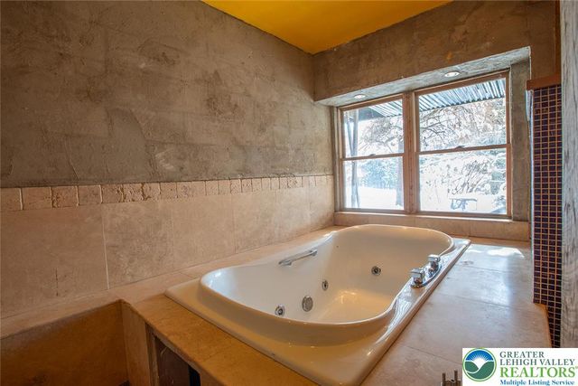 220 Dietrich Road, Albany Twp, PA 19529