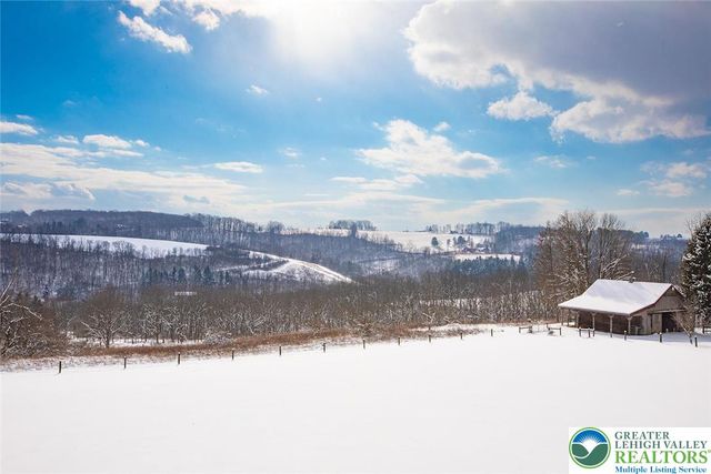 220 Dietrich Road, Albany Twp, PA 19529