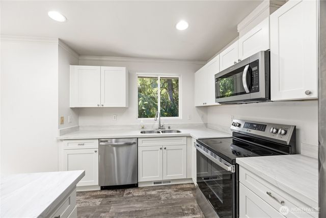 919 SW 319th Place, Federal Way, WA 98023