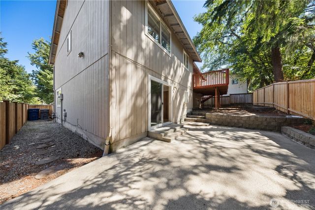 919 SW 319th Place, Federal Way, WA 98023