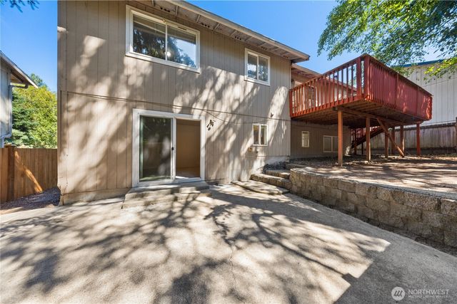919 SW 319th Place, Federal Way, WA 98023
