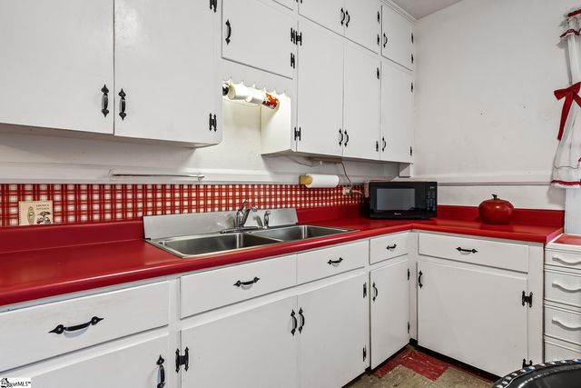 304 S 6th Street, Easley, SC 29640