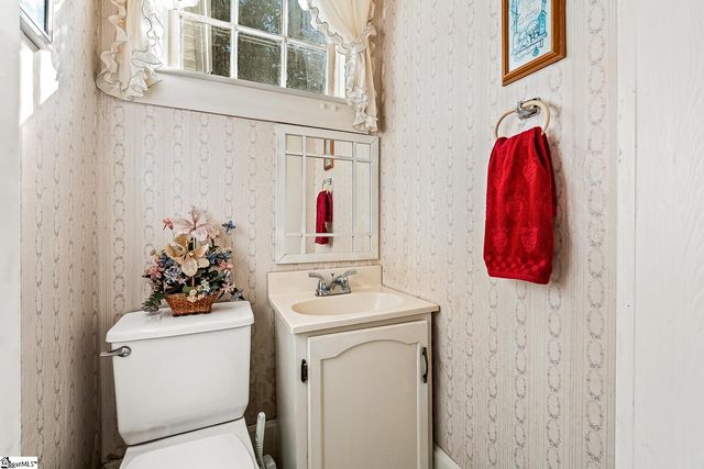 304 S 6th Street, Easley, SC 29640