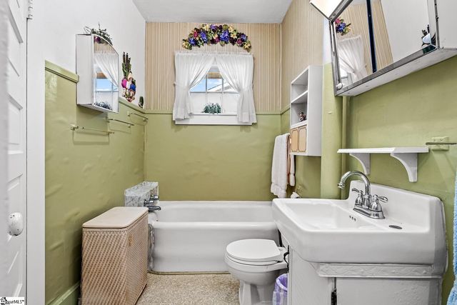 304 S 6th Street, Easley, SC 29640