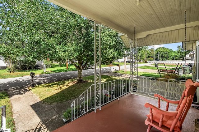 304 S 6th Street, Easley, SC 29640