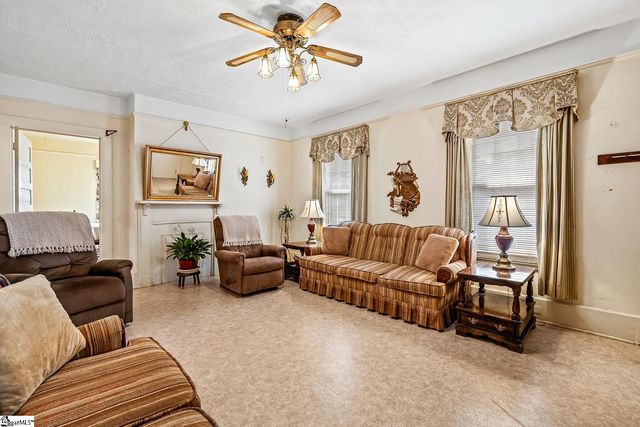 304 S 6th Street, Easley, SC 29640