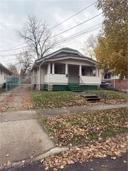 750 Baird Street, Akron, OH 44306