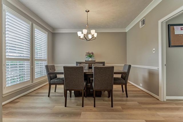 30 Rowan Tree Place, The Woodlands, TX 77384