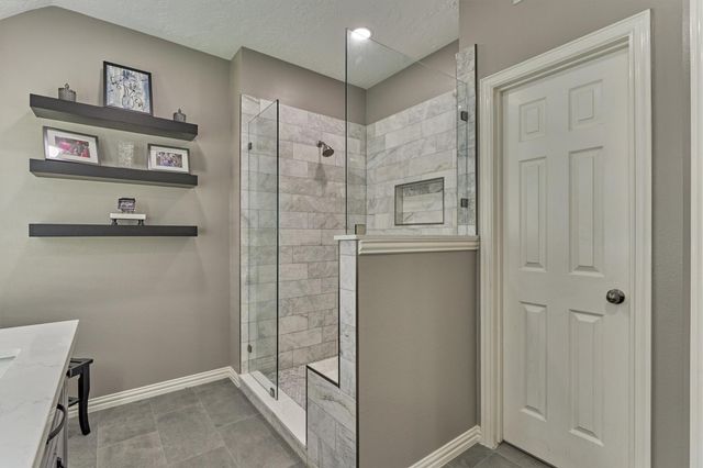 30 Rowan Tree Place, The Woodlands, TX 77384