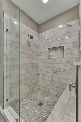 30 Rowan Tree Place, The Woodlands, TX 77384