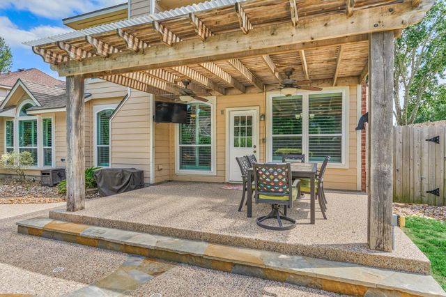 30 Rowan Tree Place, The Woodlands, TX 77384