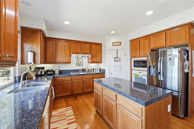 33882 Flora Springs, Temecula, CA 92592