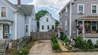 174 1/2 Grinnell, New Bedford, MA 02740
