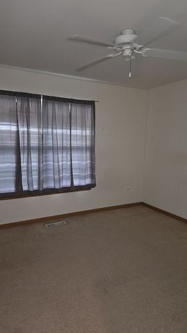 434 VAUGHN Circle, Aurora, IL 60502