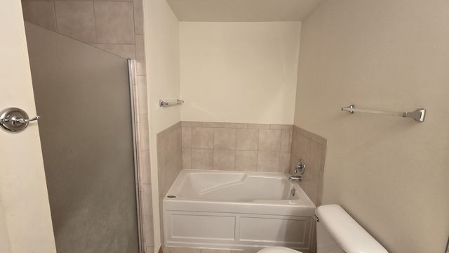 434 VAUGHN Circle, Aurora, IL 60502