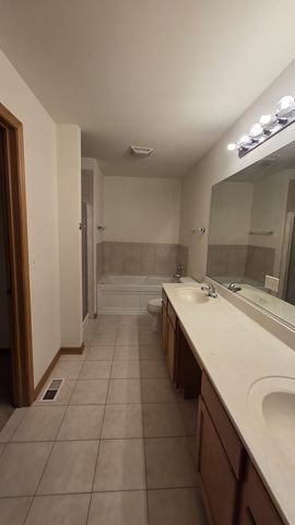 434 VAUGHN Circle, Aurora, IL 60502