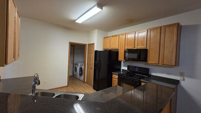 434 VAUGHN Circle, Aurora, IL 60502