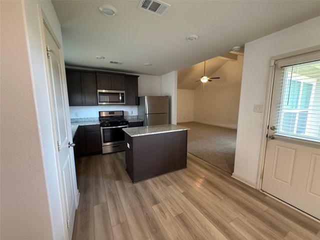 13608 Roosevelt Arch Drive, Ponder, TX 76259