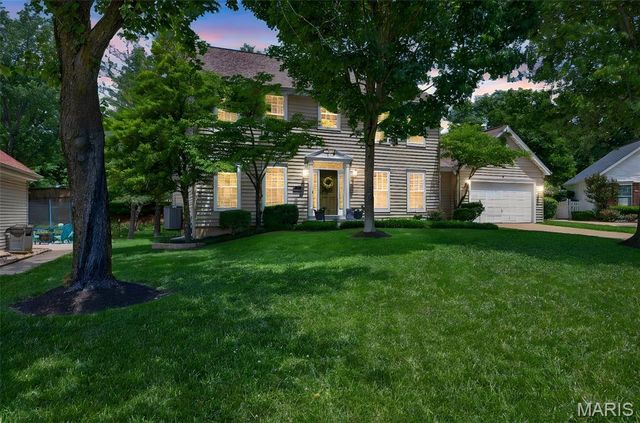 255 Towers Creek Place, St Charles, MO 63304