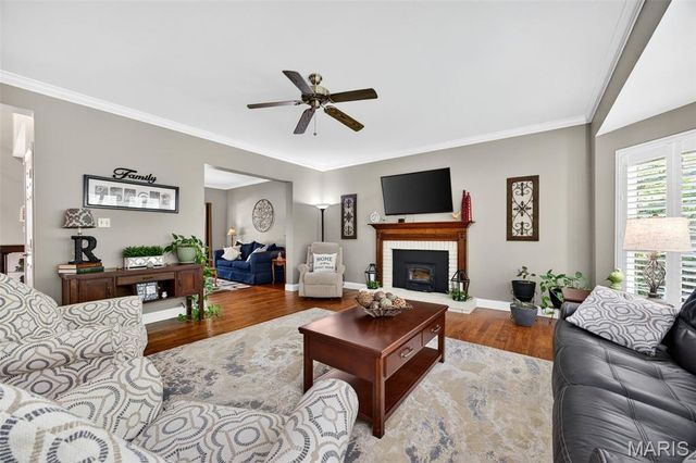 255 Towers Creek Place, St Charles, MO 63304
