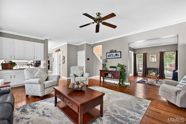 255 Towers Creek Place, St Charles, MO 63304