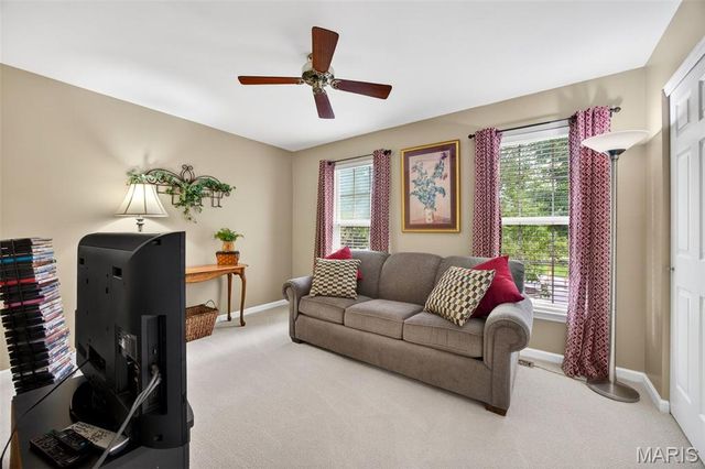 255 Towers Creek Place, St Charles, MO 63304