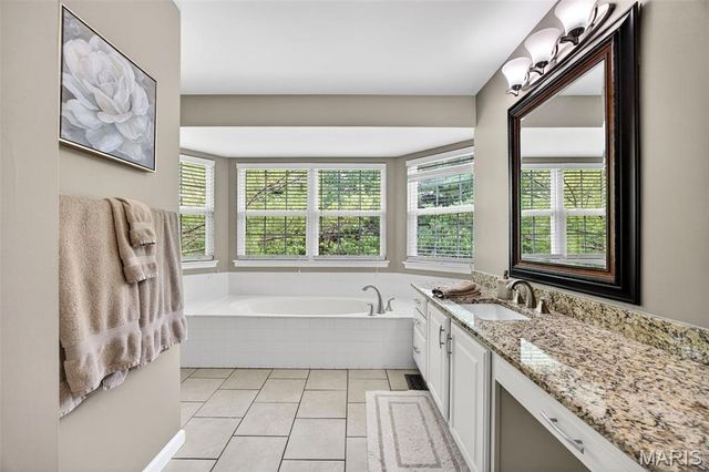 255 Towers Creek Place, St Charles, MO 63304