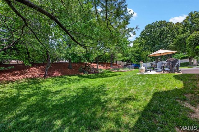 255 Towers Creek Place, St Charles, MO 63304
