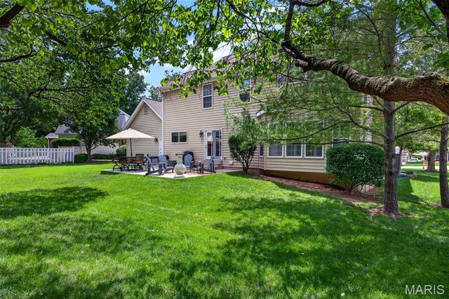 255 Towers Creek Place, St Charles, MO 63304