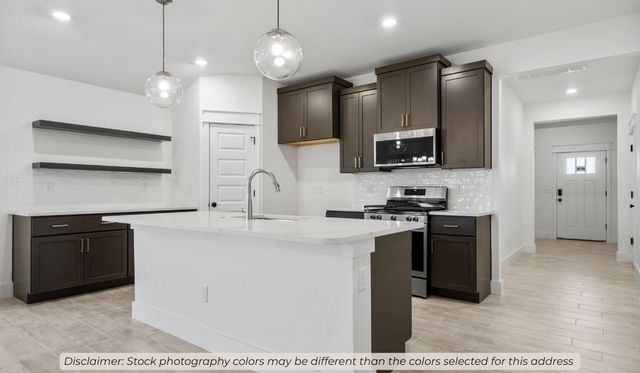 8760 Sunspire Lane, Centerton, AR 72719