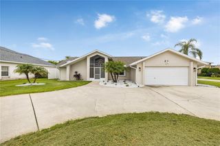 21 COTTONWOOD COURT, Palm Coast, FL 32137