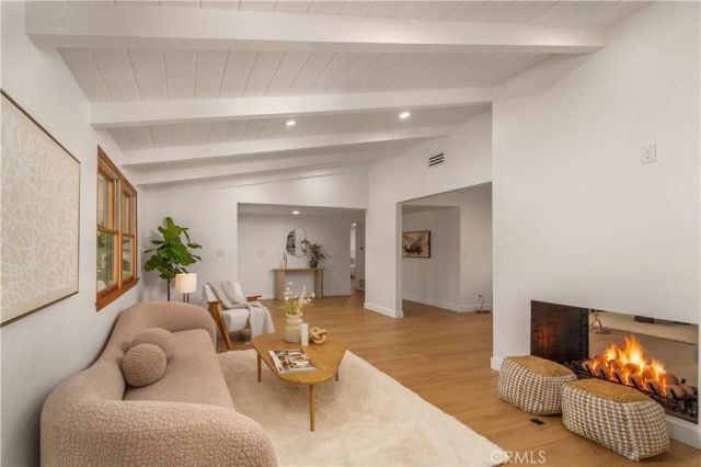 7556 Chaminade, West Hills, CA 91304