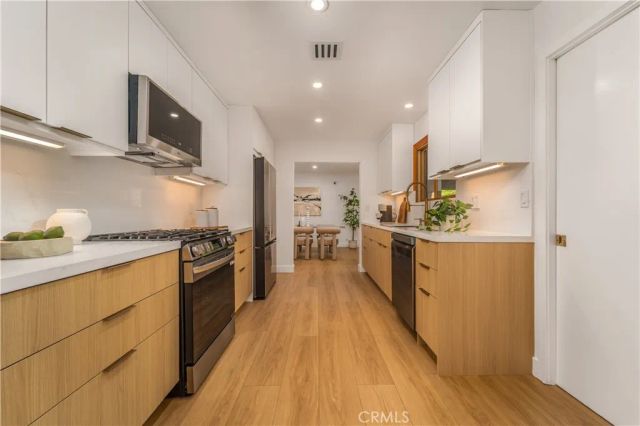 7556 Chaminade, West Hills, CA 91304