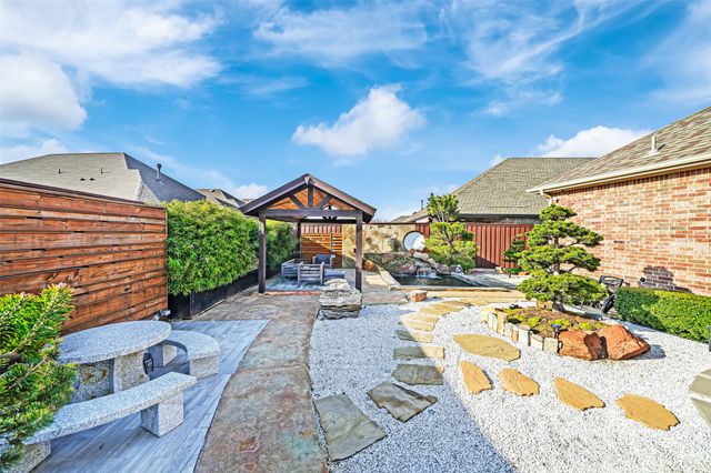 3904 Desert Hollow Way, Arlington, TX 76005