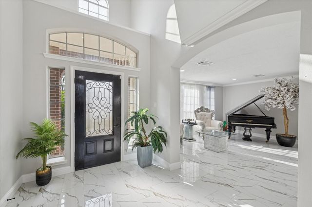 11306 Avon Place, Houston, TX 77066