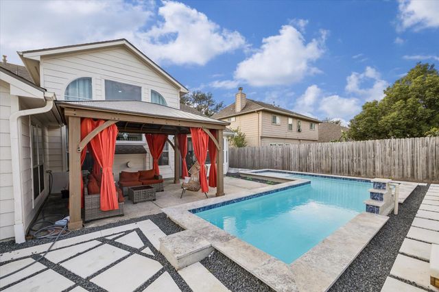 11306 Avon Place, Houston, TX 77066