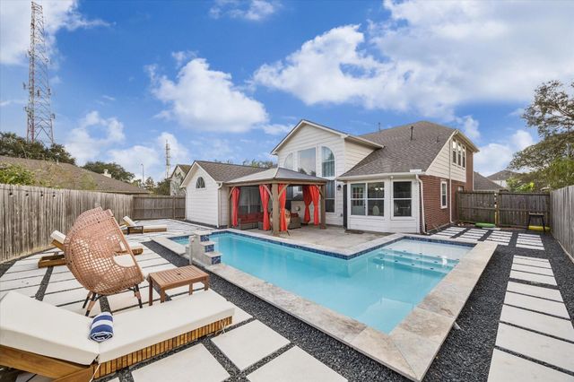 11306 Avon Place, Houston, TX 77066