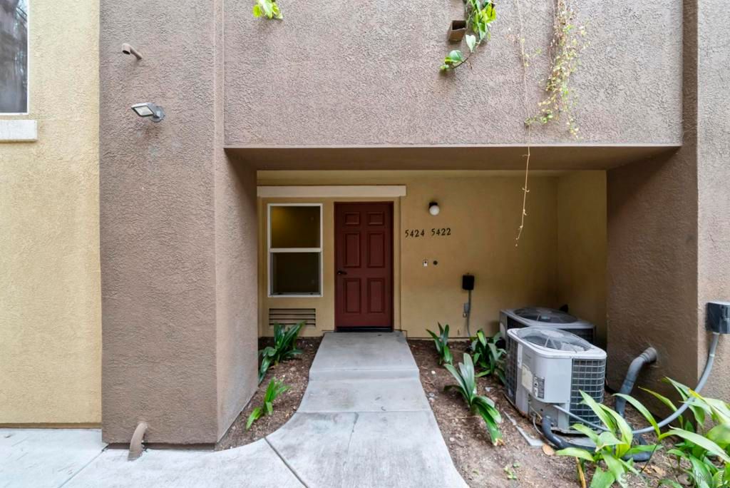 Image 29 of property listing at 5422 Zeil Pl, San Diego, CA 92105