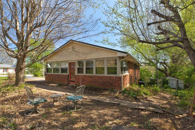 122 Azalea Court, Mt Sterling, KY 40353