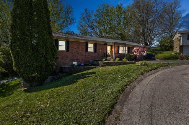 122 Azalea Court, Mt Sterling, KY 40353