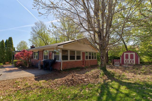 122 Azalea Court, Mt Sterling, KY 40353