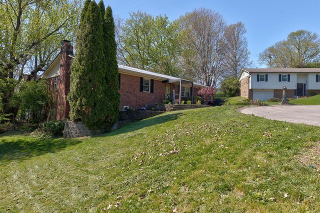 122 Azalea Court, Mt Sterling, KY 40353