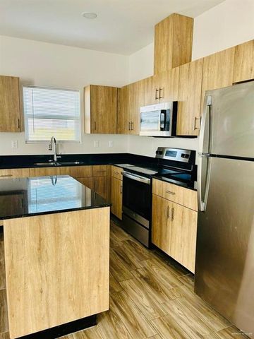 4904 N Crown Point Avenue 3, Pharr, TX 78577