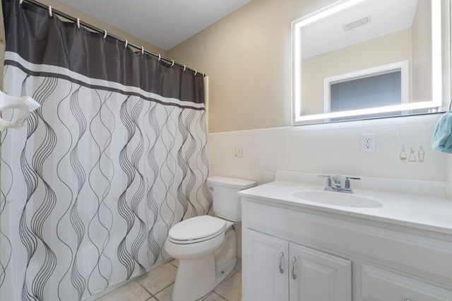 12 Hillcrest Drive, Shalimar, FL 32579