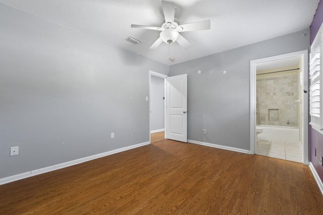 12 Hillcrest Drive, Shalimar, FL 32579